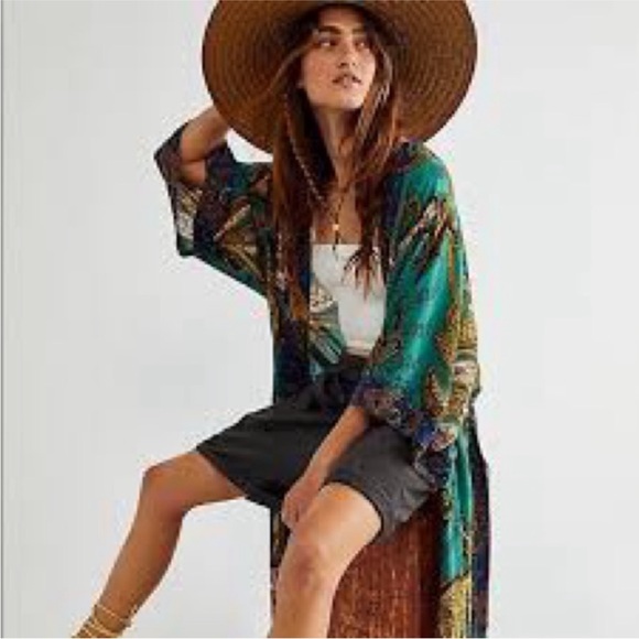 Free People Charmer Paisley Printed Kimono Drapy w Belt Green Black Gold OS NWT - Picture 3 of 8